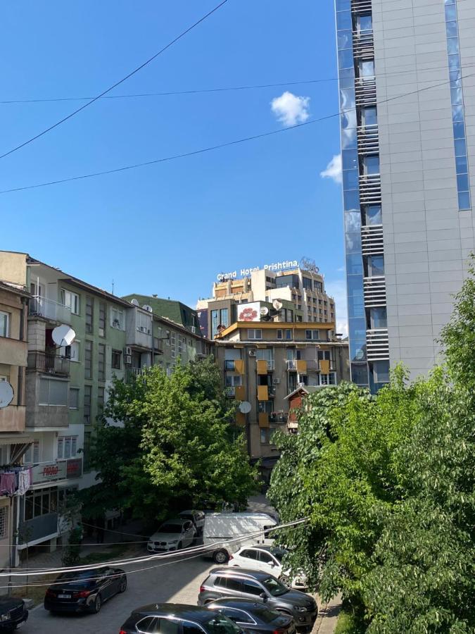 Hotspot Apartments - City Center Pristina Extérieur photo