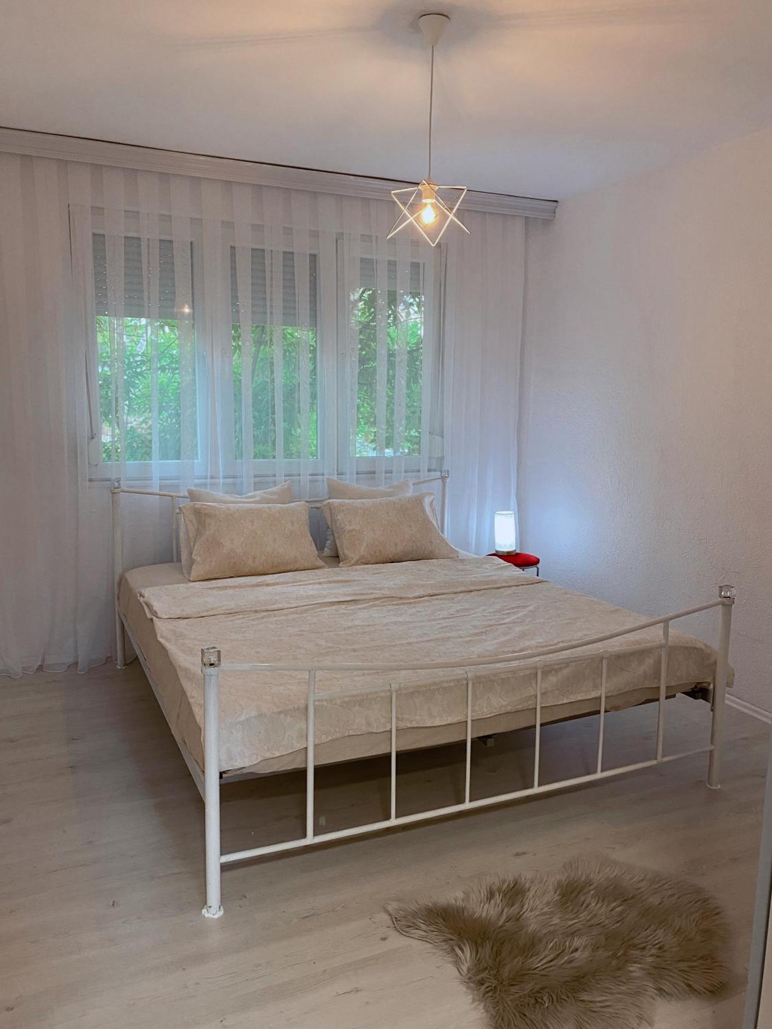 Hotspot Apartments - City Center Pristina Extérieur photo